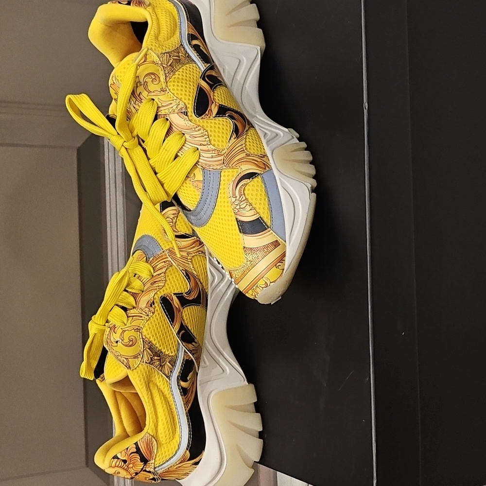 Versace Yellow Patterned Sneakers - image 6